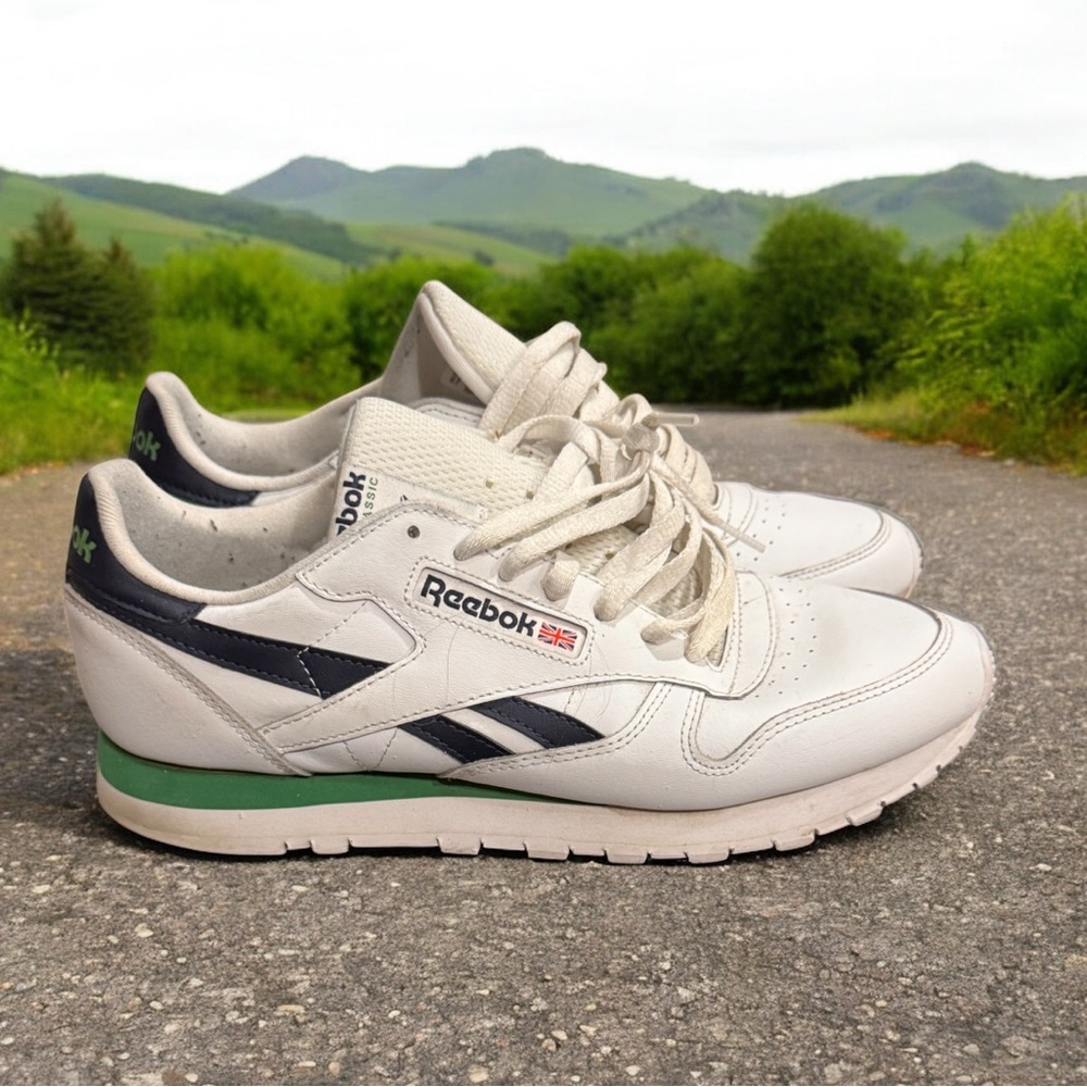 Reebok Classic White Sneakers size 11